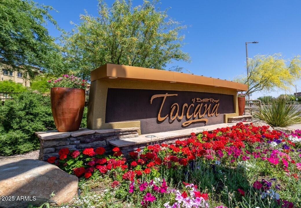 5450 E DEER VALLEY Drive 1020