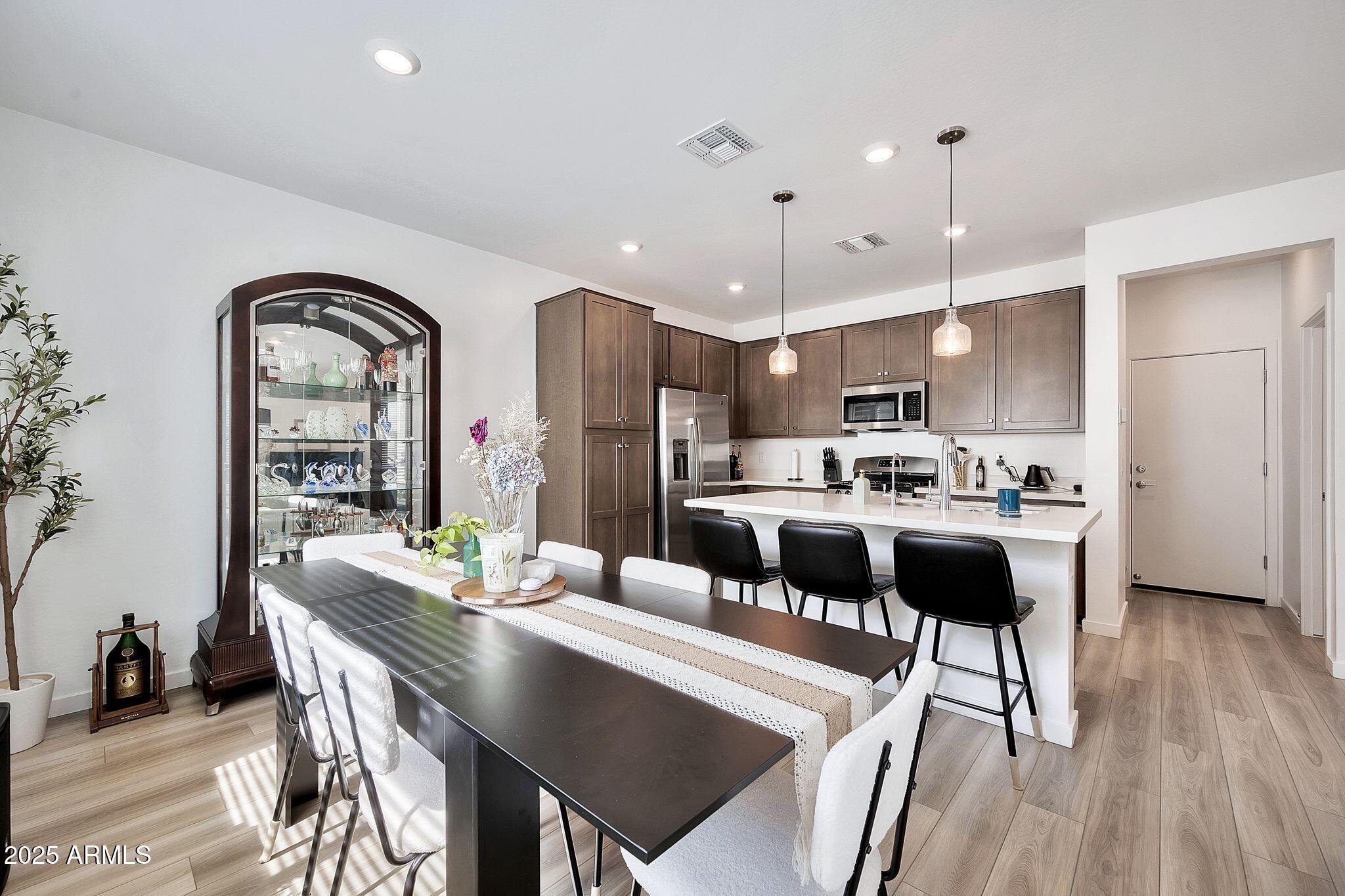 4803 S FERRIC --