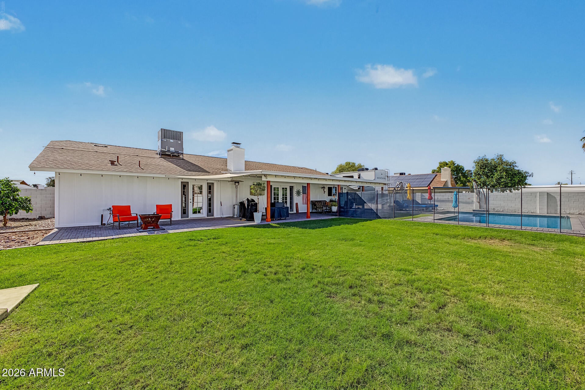 234 E AVENIDA SIERRA MADRE --