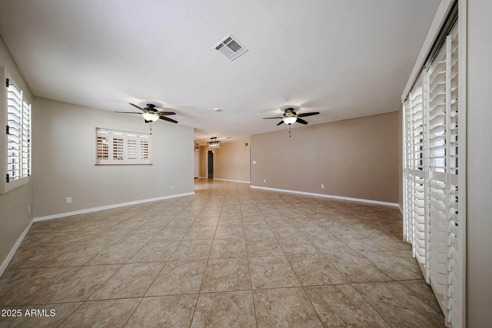 Mesa, Arizona 85207, United States, 2 Bedrooms Bedrooms, ,2 BathroomsBathrooms,Residential,Active,142230