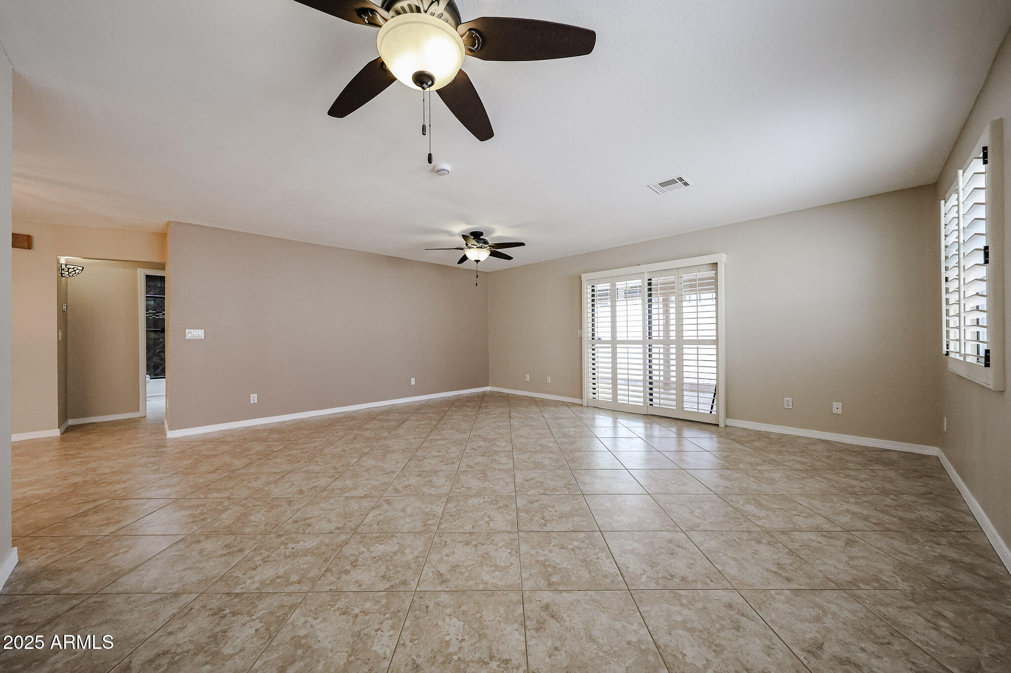 Mesa, Arizona 85207, United States, 2 Bedrooms Bedrooms, ,2 BathroomsBathrooms,Residential,Active,142230