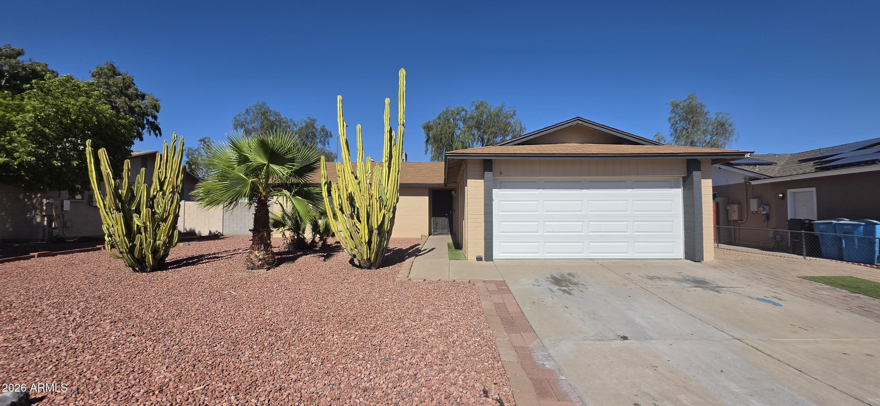 Photo 1 of 14 — 18209 N 7TH Drive, Phoenix, AZ 85023