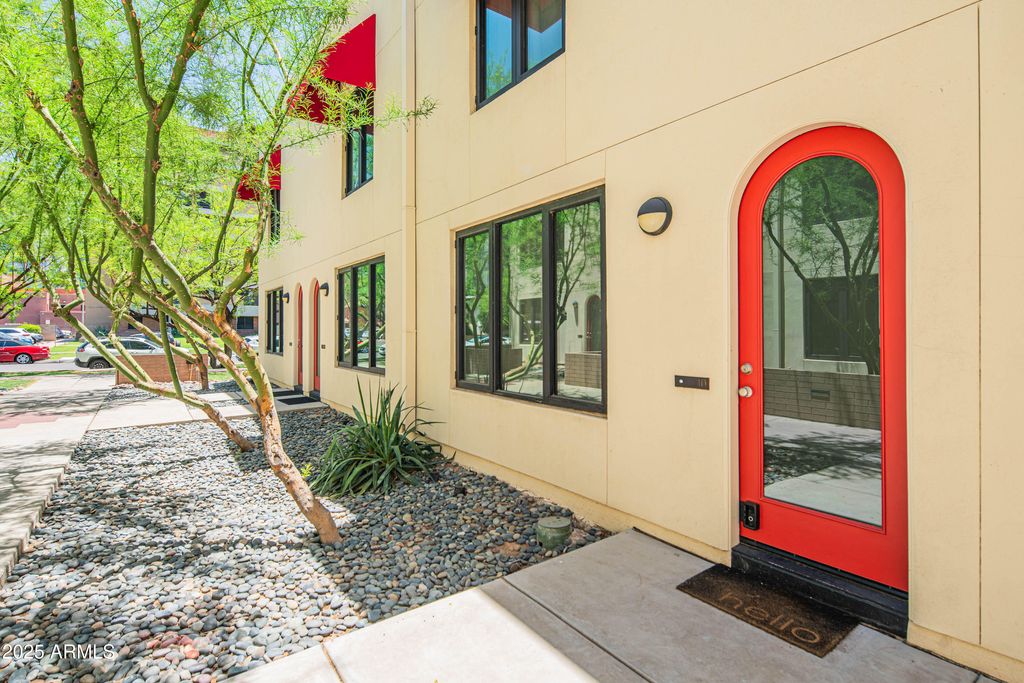 Photo of 620 N 4th Avenue #10, Phoenix, AZ 85003 (MLS # 6882941)