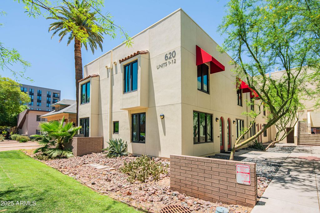 Photo of 620 N 4th Avenue #10, Phoenix, AZ 85003 (MLS # 6882941)