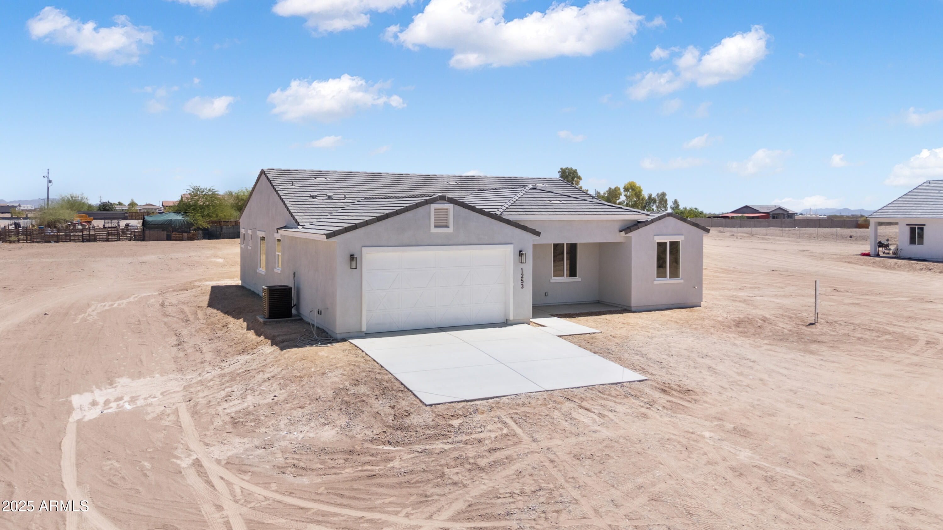 1253 N 362ND Avenue
