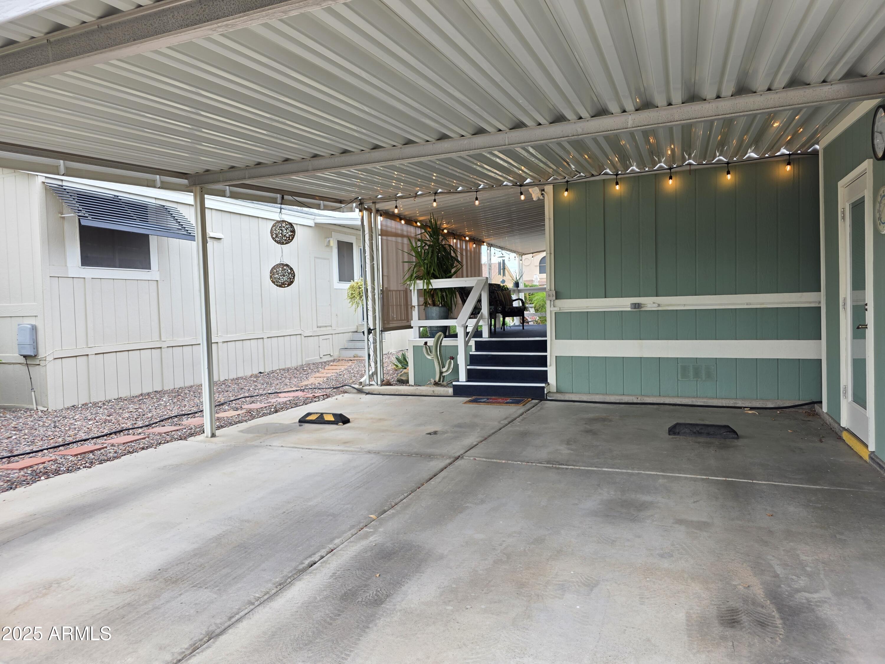 2233 E BEHREND Drive 26