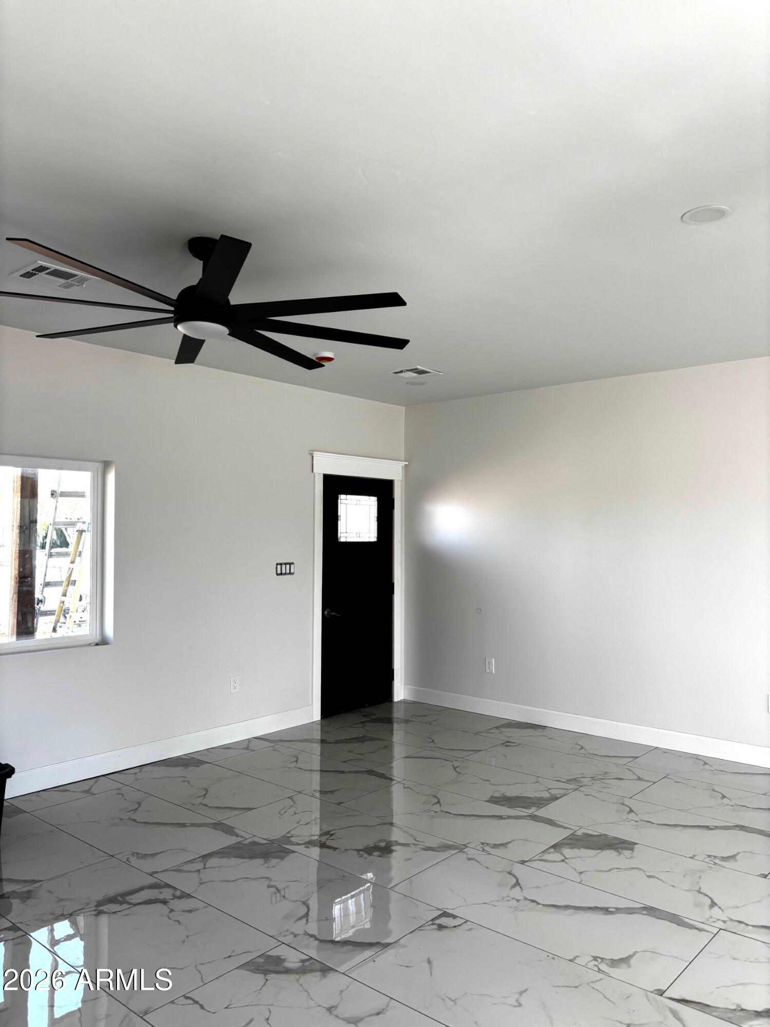 4000 N SANTA FE Avenue