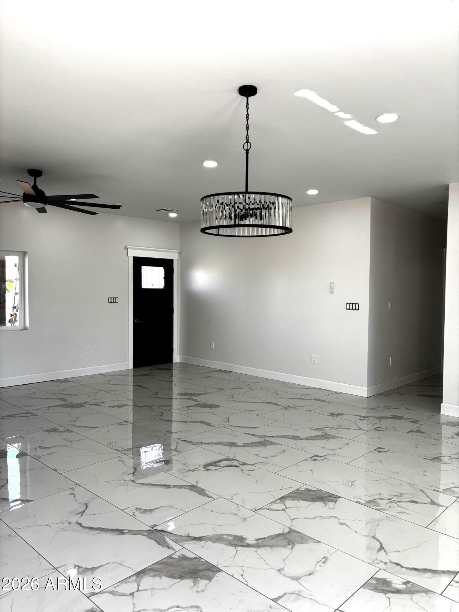 4000 N SANTA FE Avenue