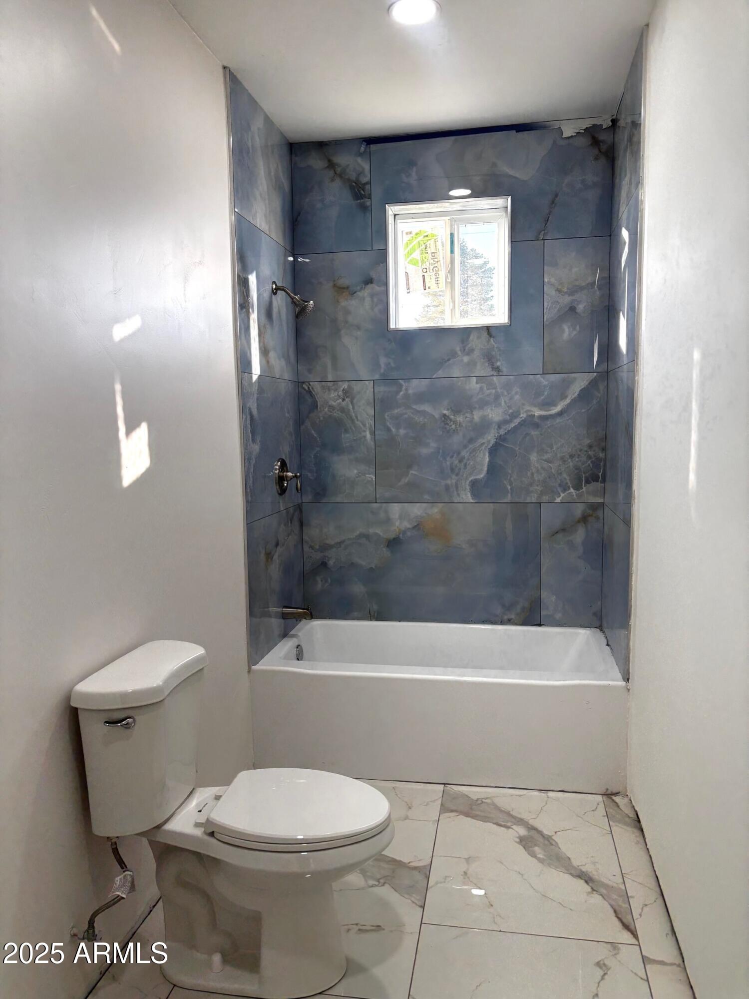 4000 N SANTA FE Avenue