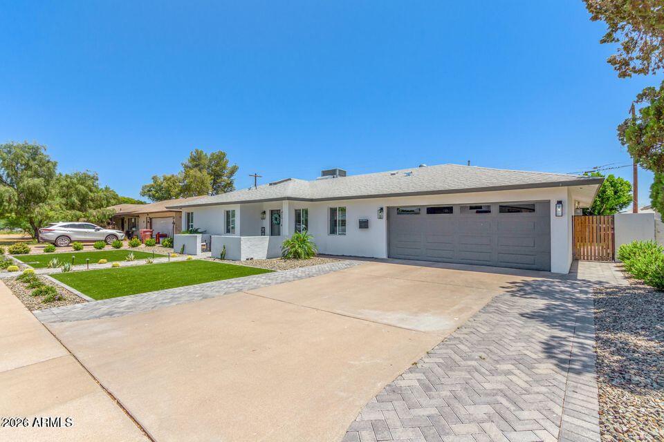 8223 E VIRGINIA Avenue