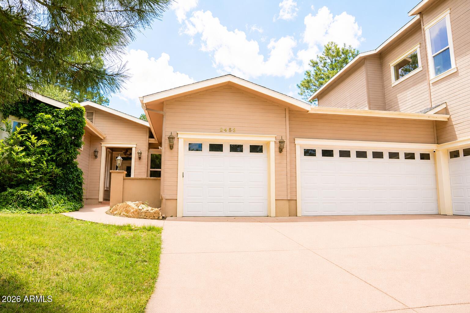 2453 N KEYSTONE Drive