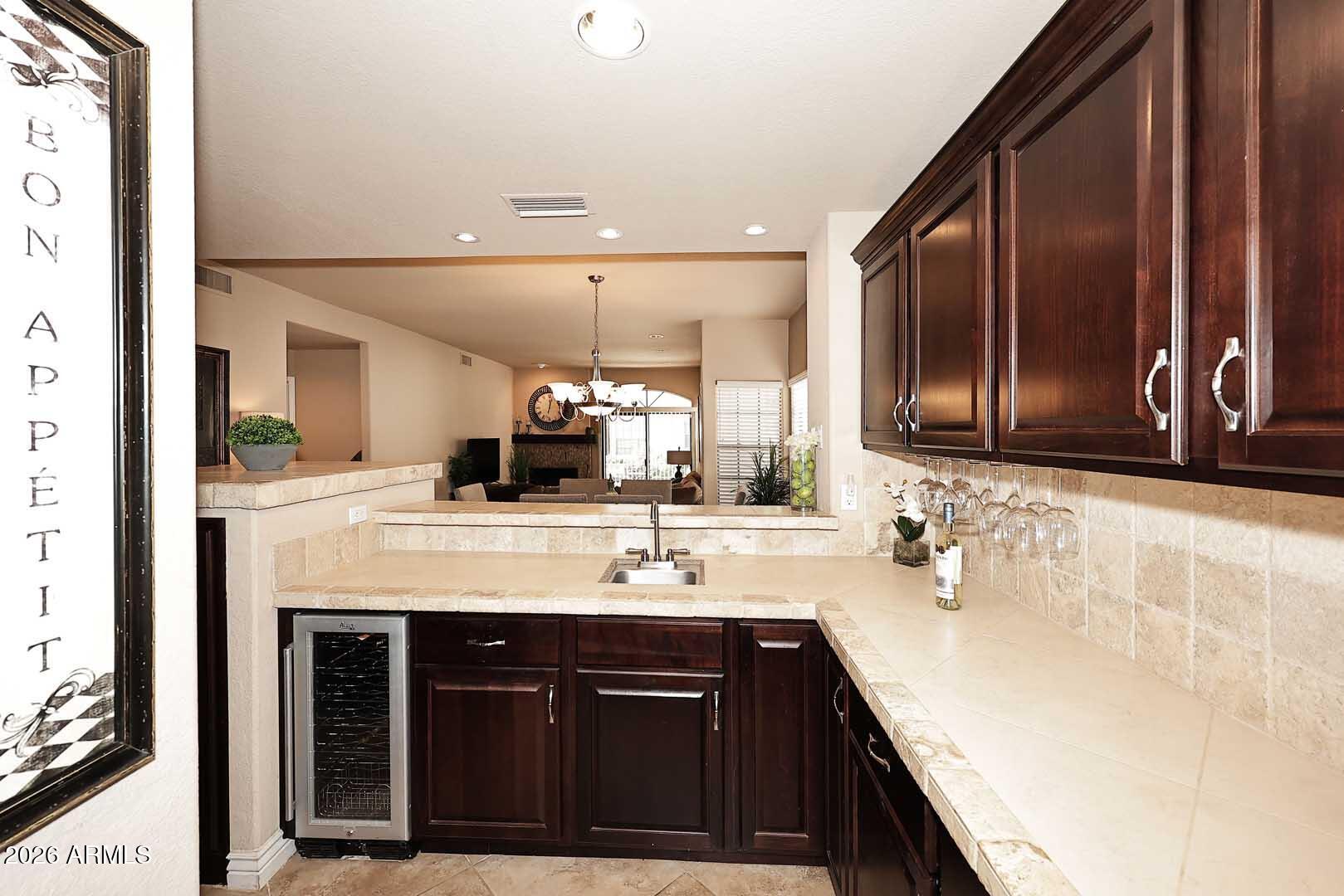 10019 E Mountain View Road 1092