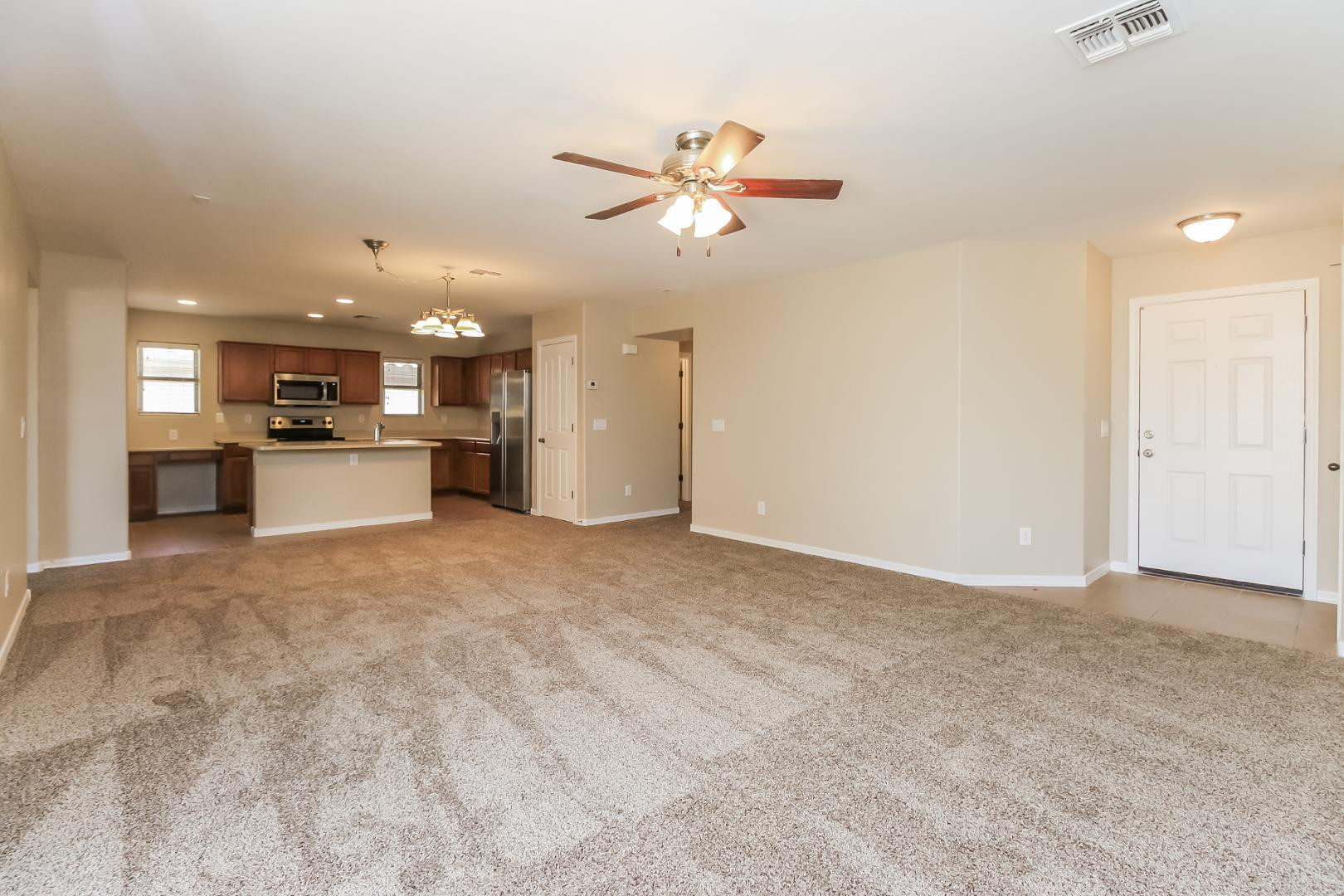 900 W DESERT CANYON Drive