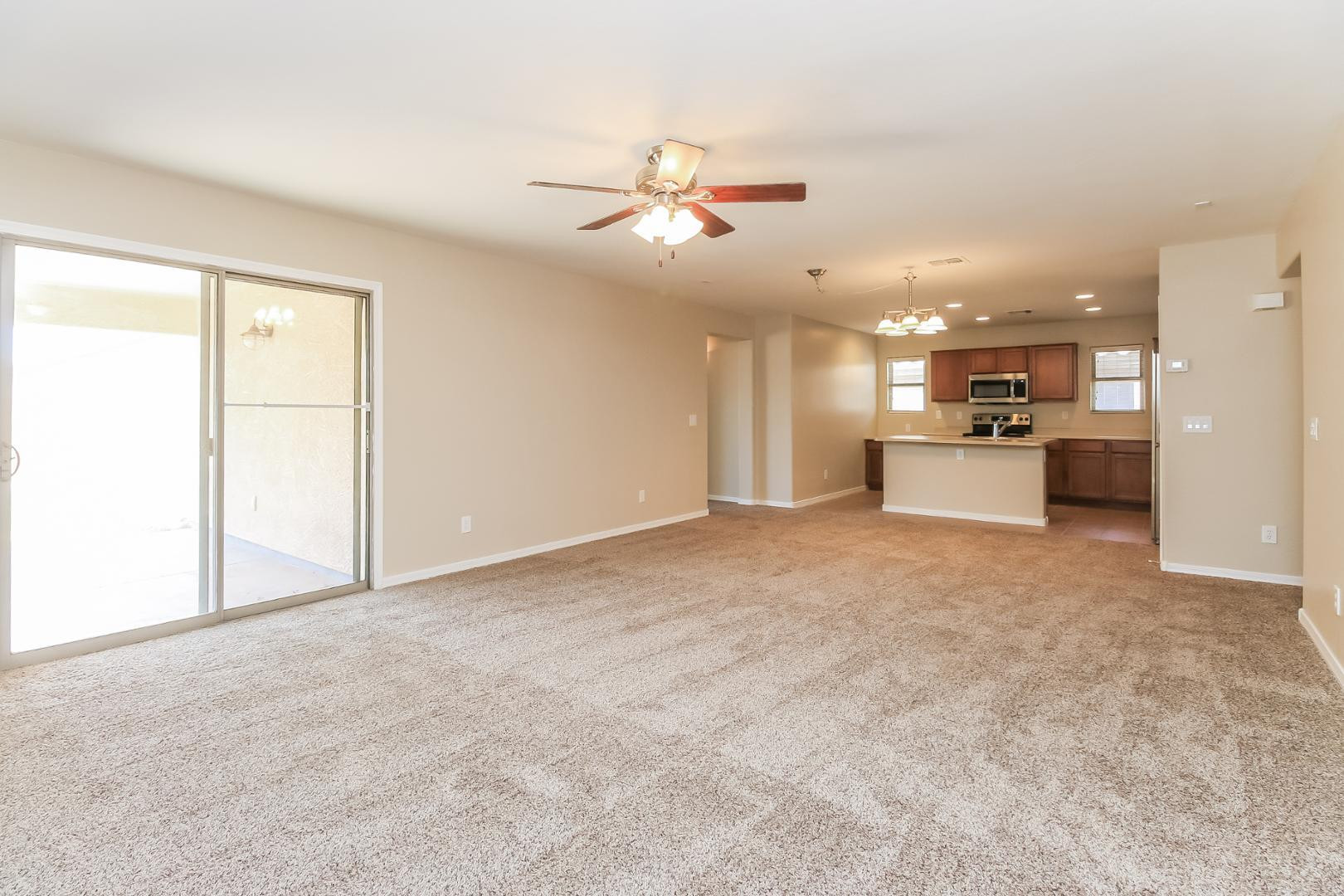 900 W DESERT CANYON Drive