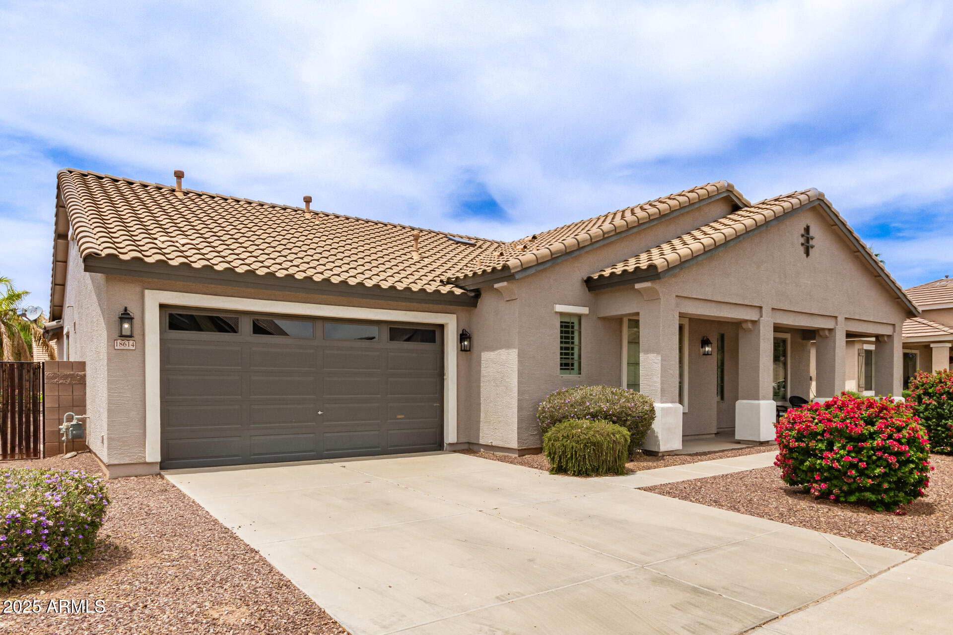 18614 E ORIOLE Way