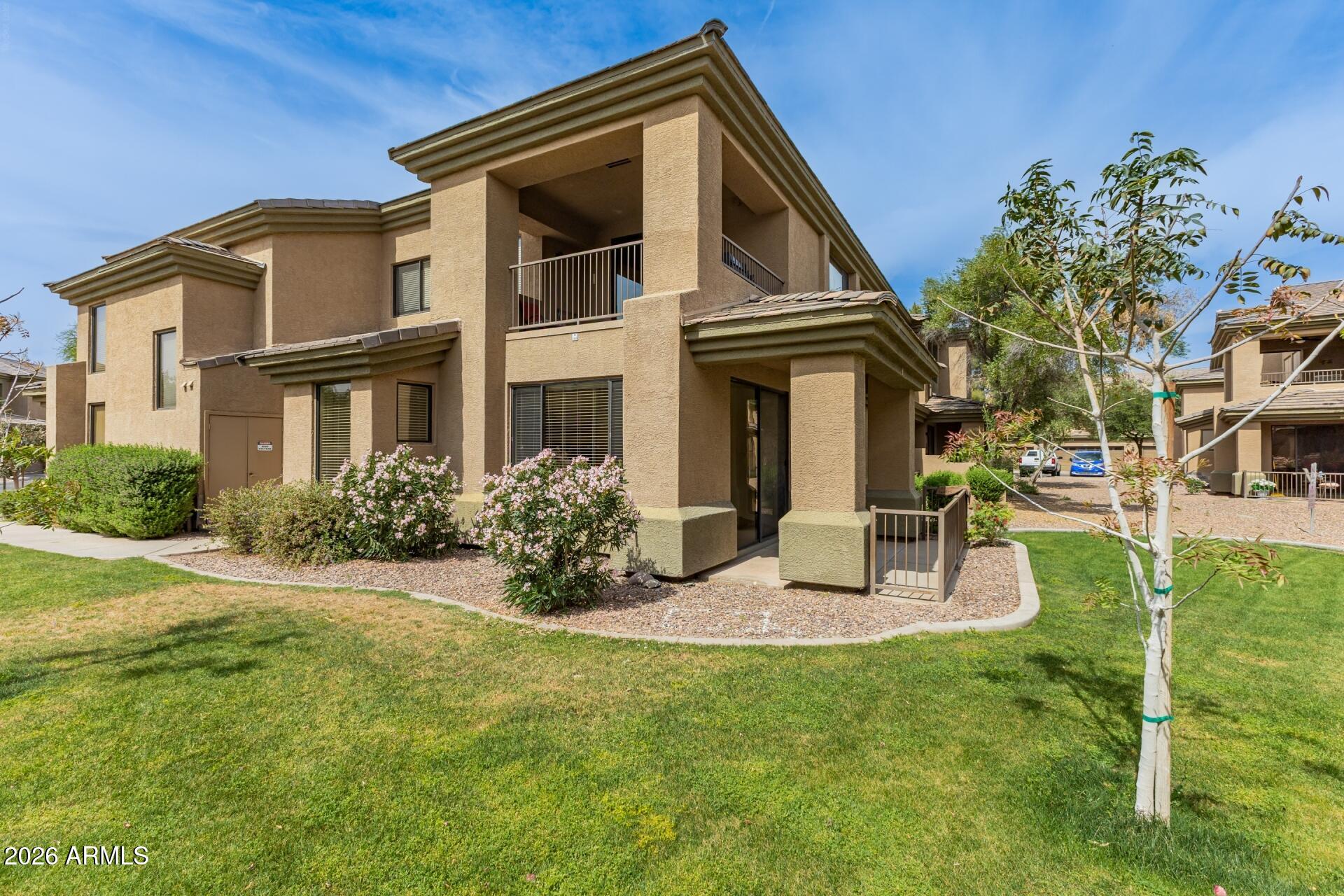 705 W QUEEN CREEK Road 1167