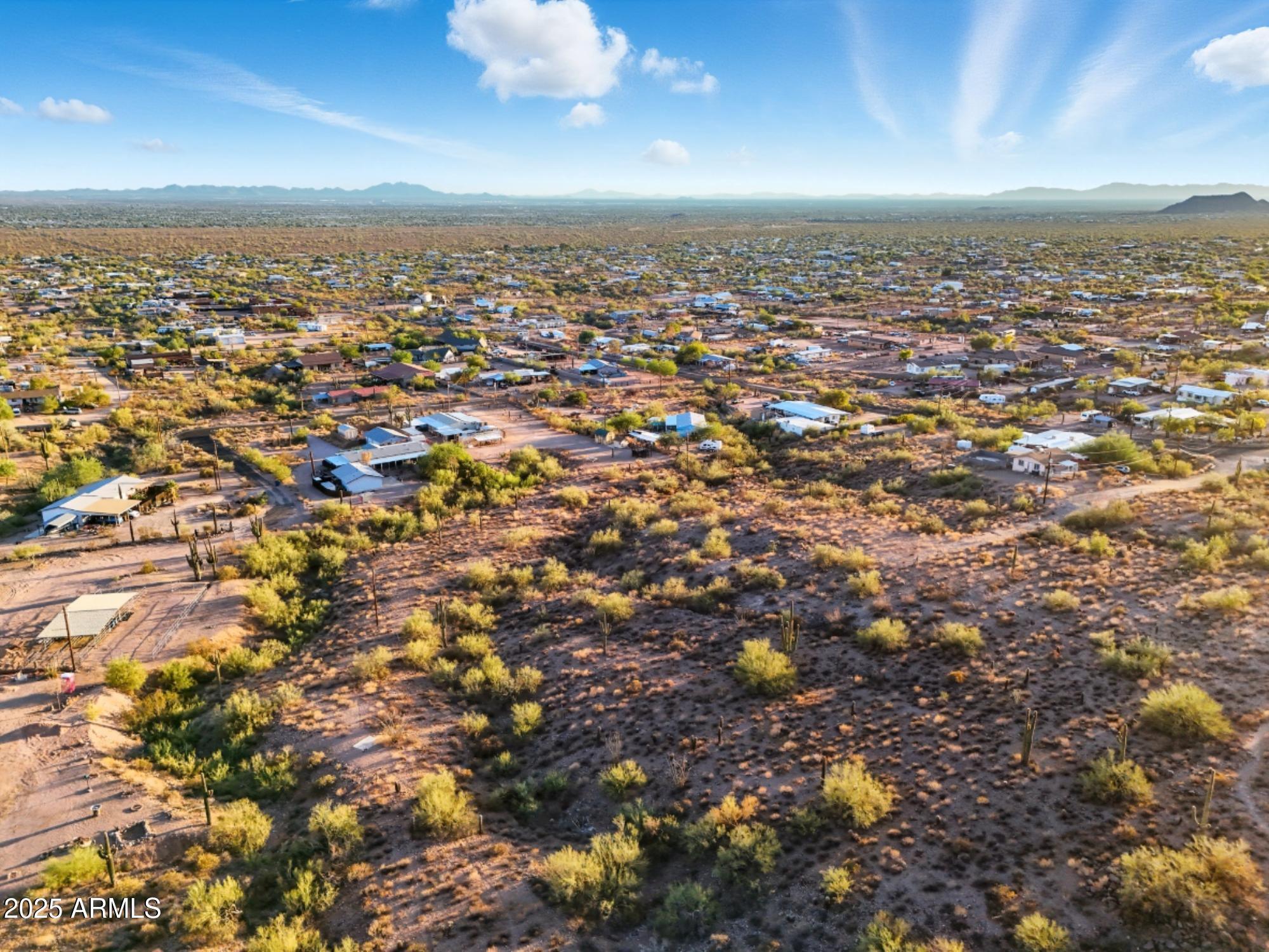 1575 W MCDOWELL Boulevard -