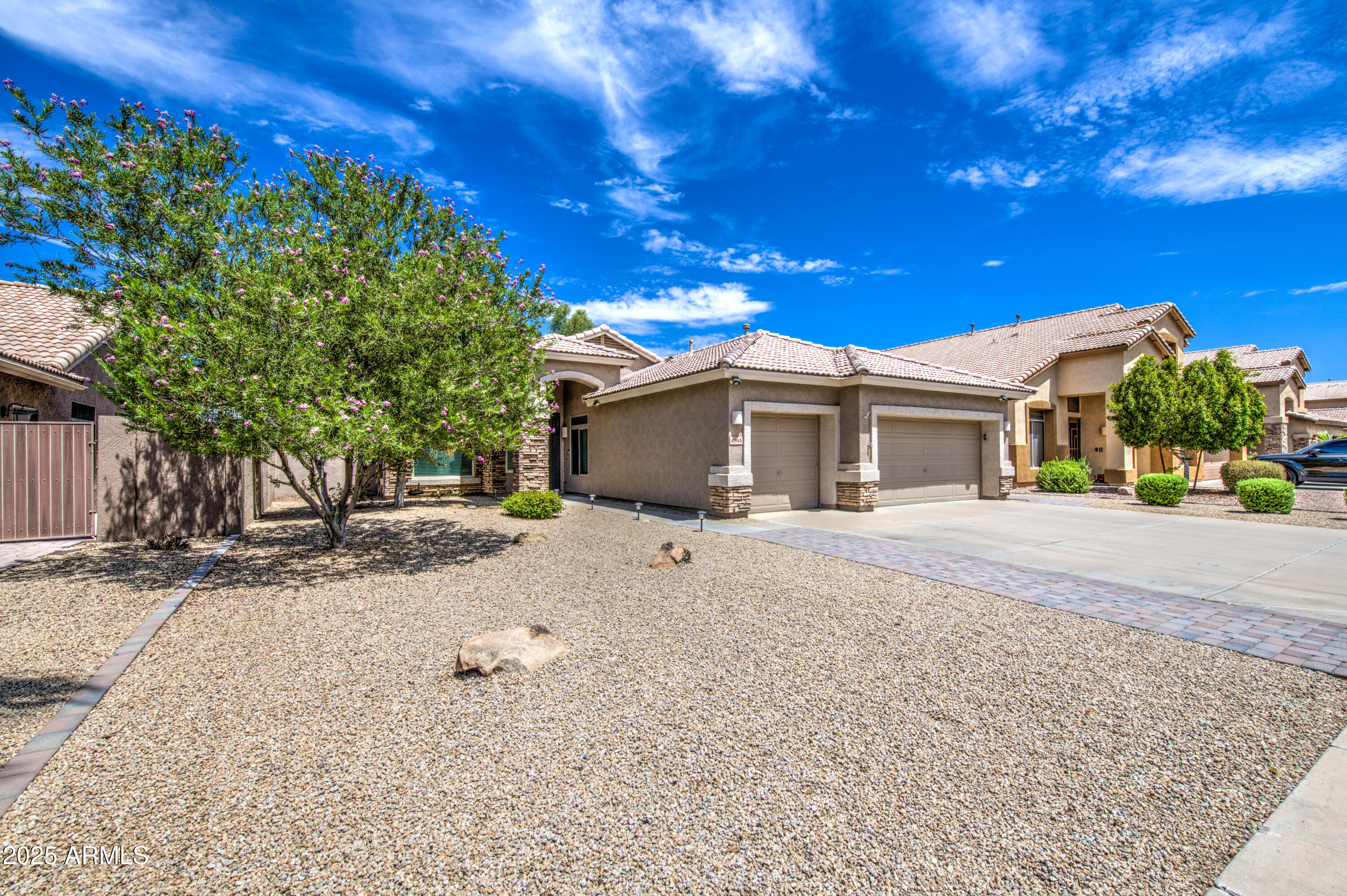 4048 E ASPEN Way