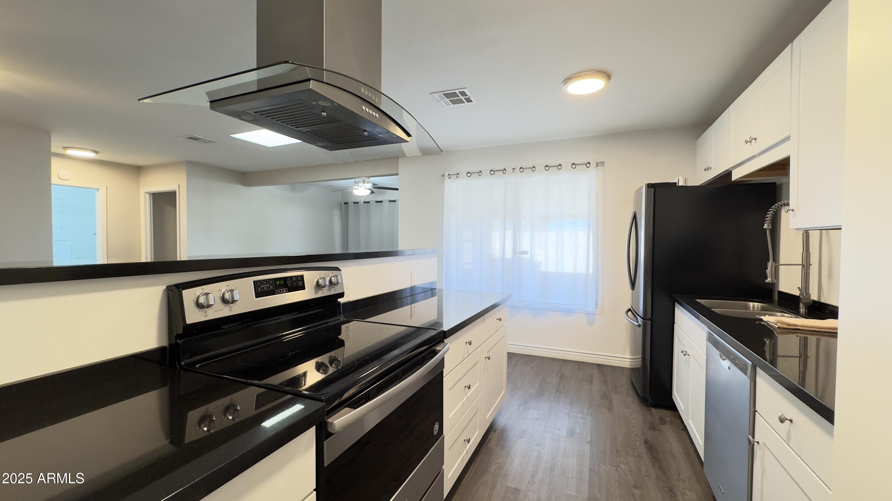 10562 W Campana Drive