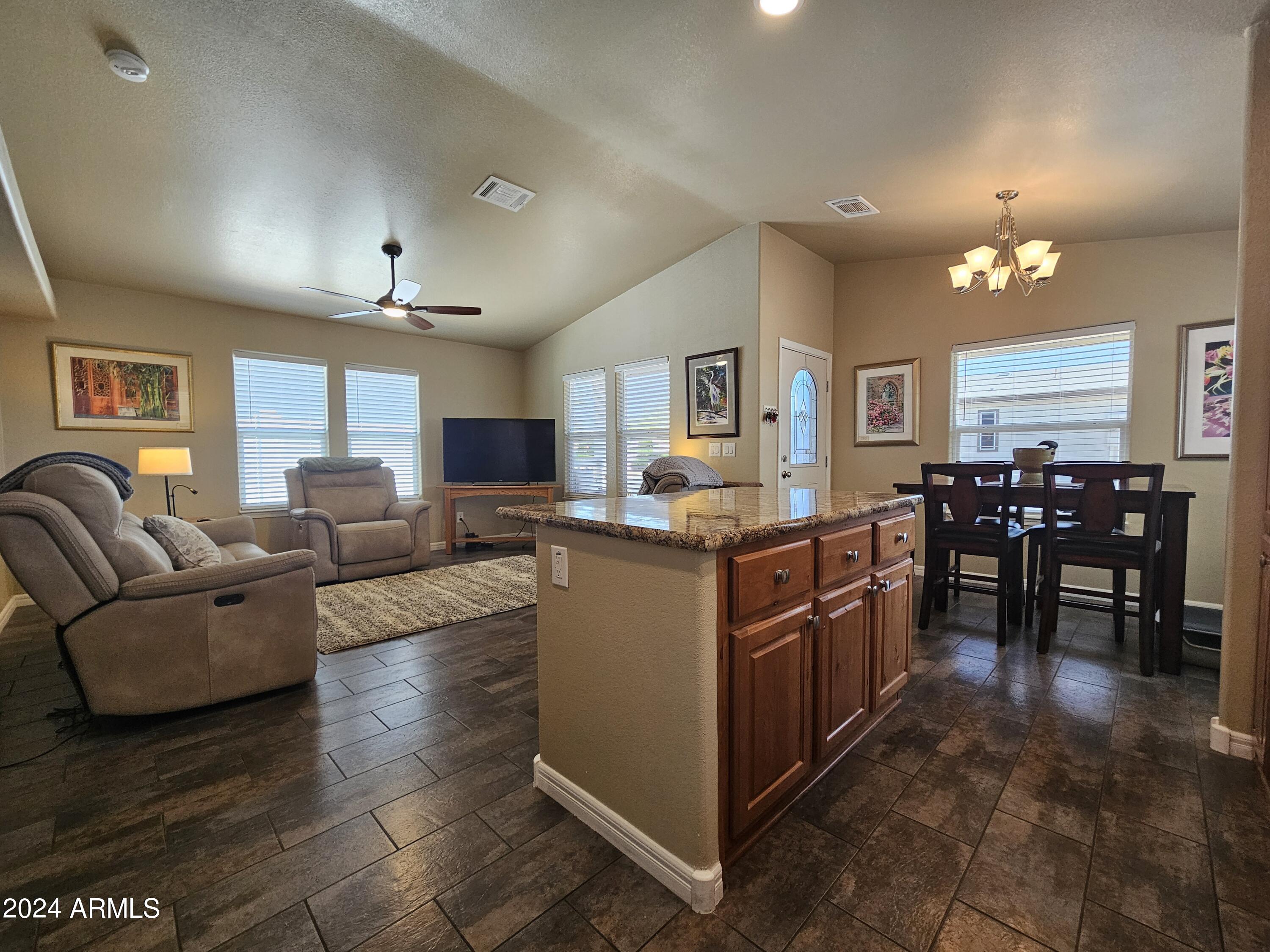 650 N Hawes Road 2737