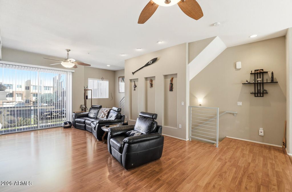 Photo of 6745 N 93rd Avenue #1124, Glendale, AZ 85305 (MLS # 6998401)