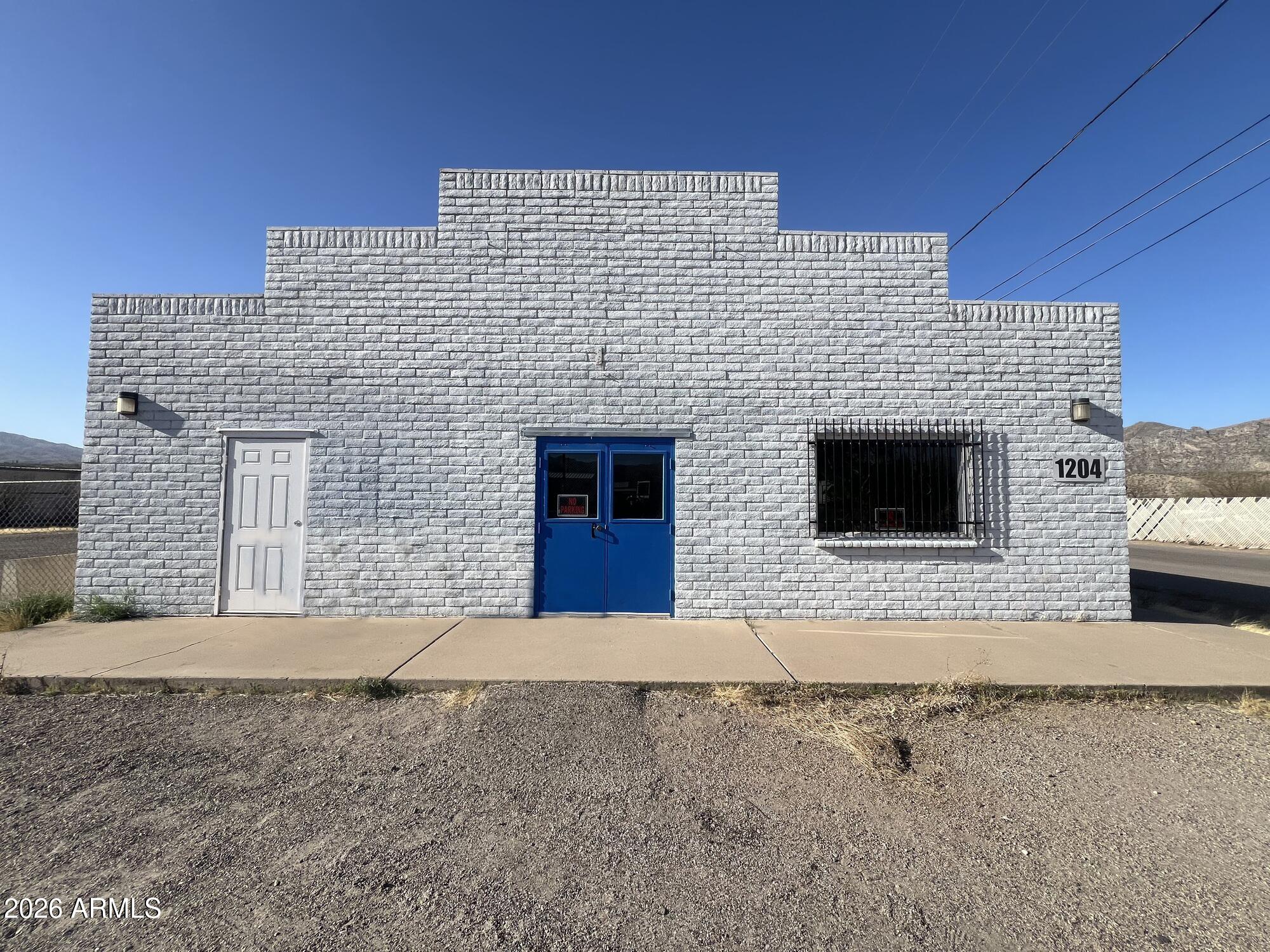 1204 S EMORY Drive