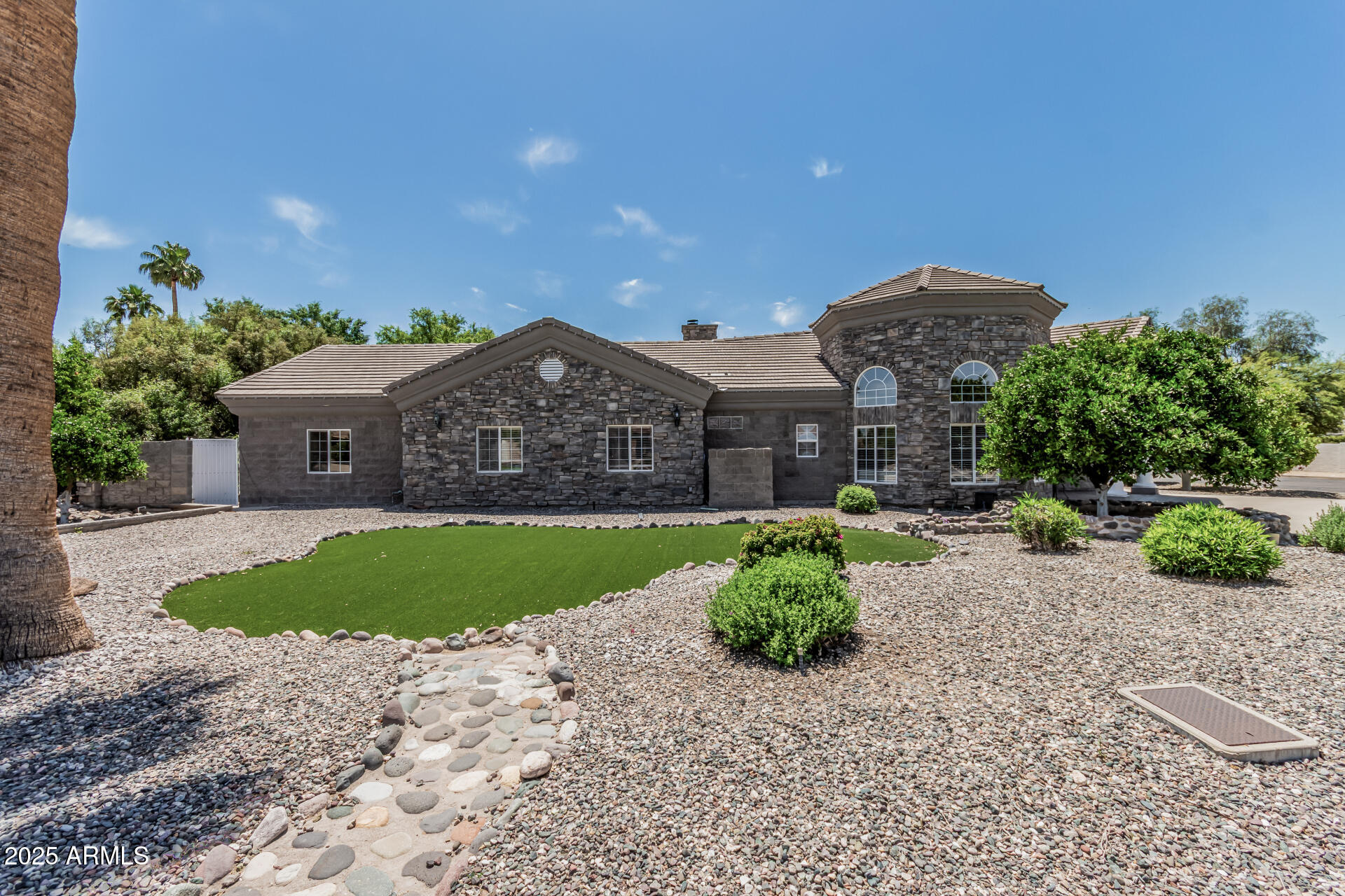 Search Homes 3 8441 W FOOTHILL Drive