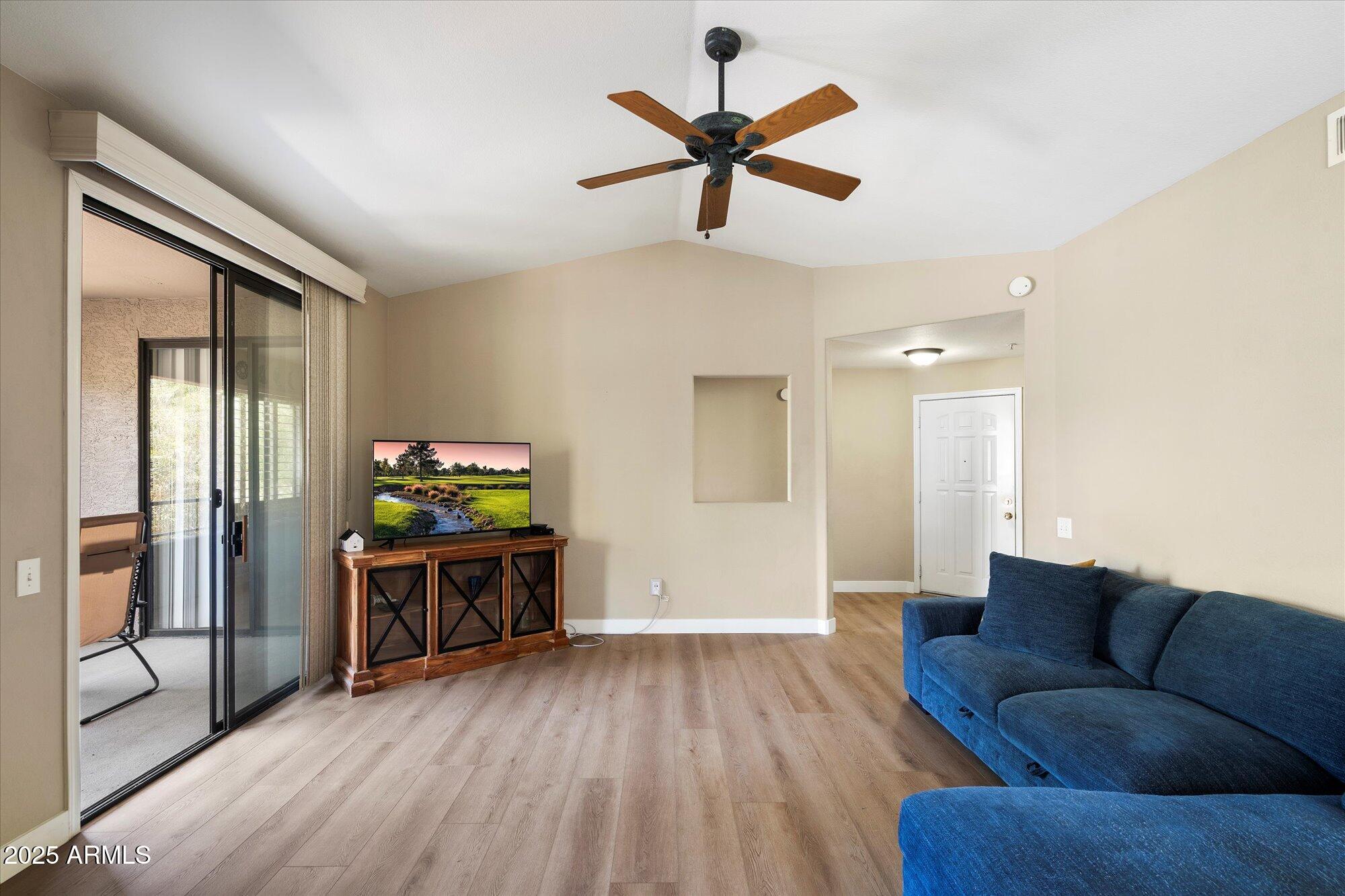 15151 N FRANK LLOYD WRIGHT Boulevard 2086