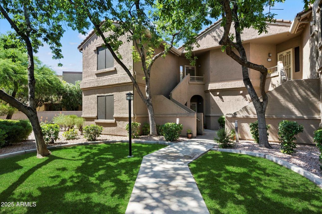 Photo of 15151 N Frank Lloyd Wright Boulevard #2086, Scottsdale, AZ 85260 (MLS # 6956918)
