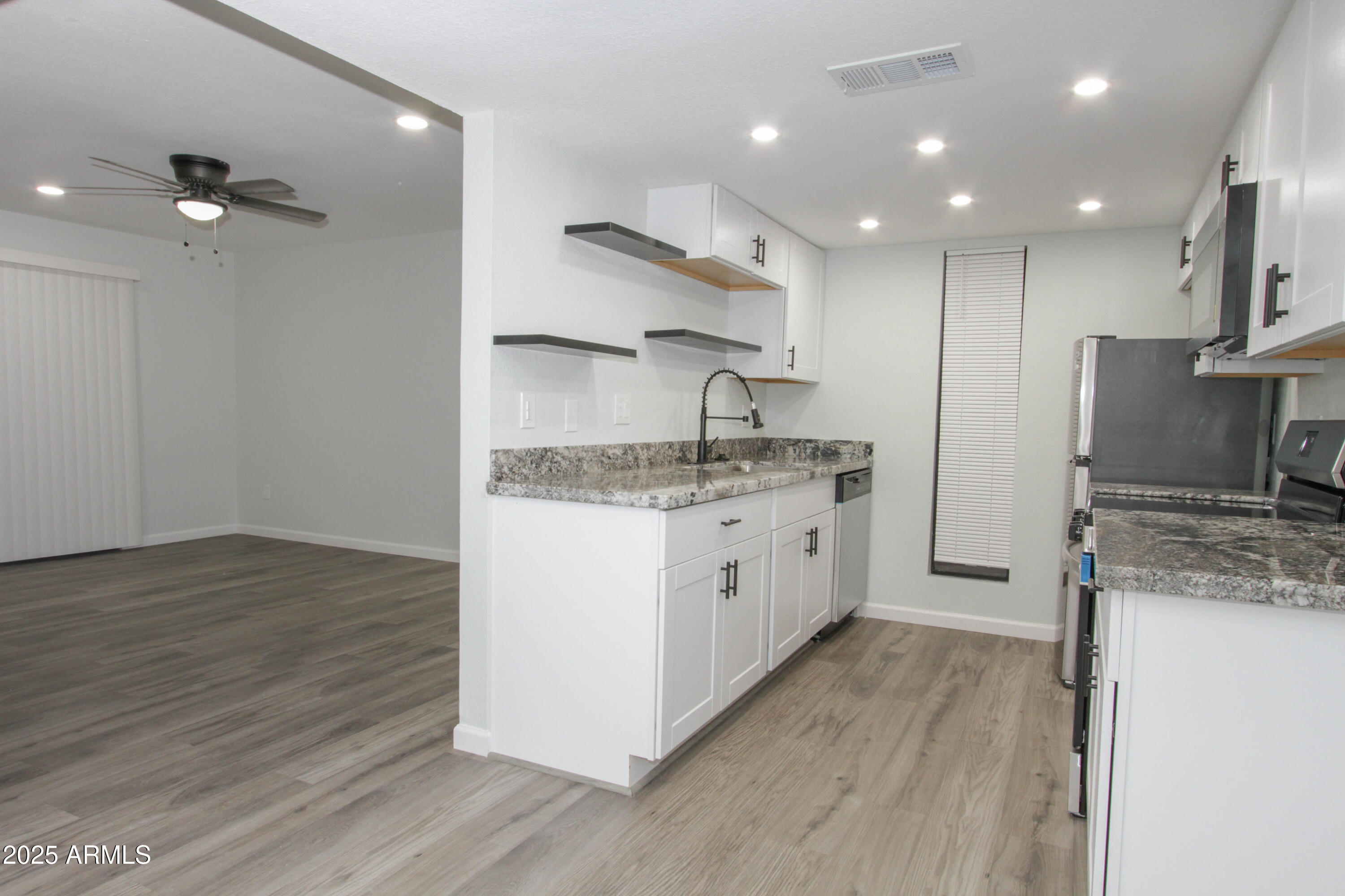 3119 W COCHISE Drive 109