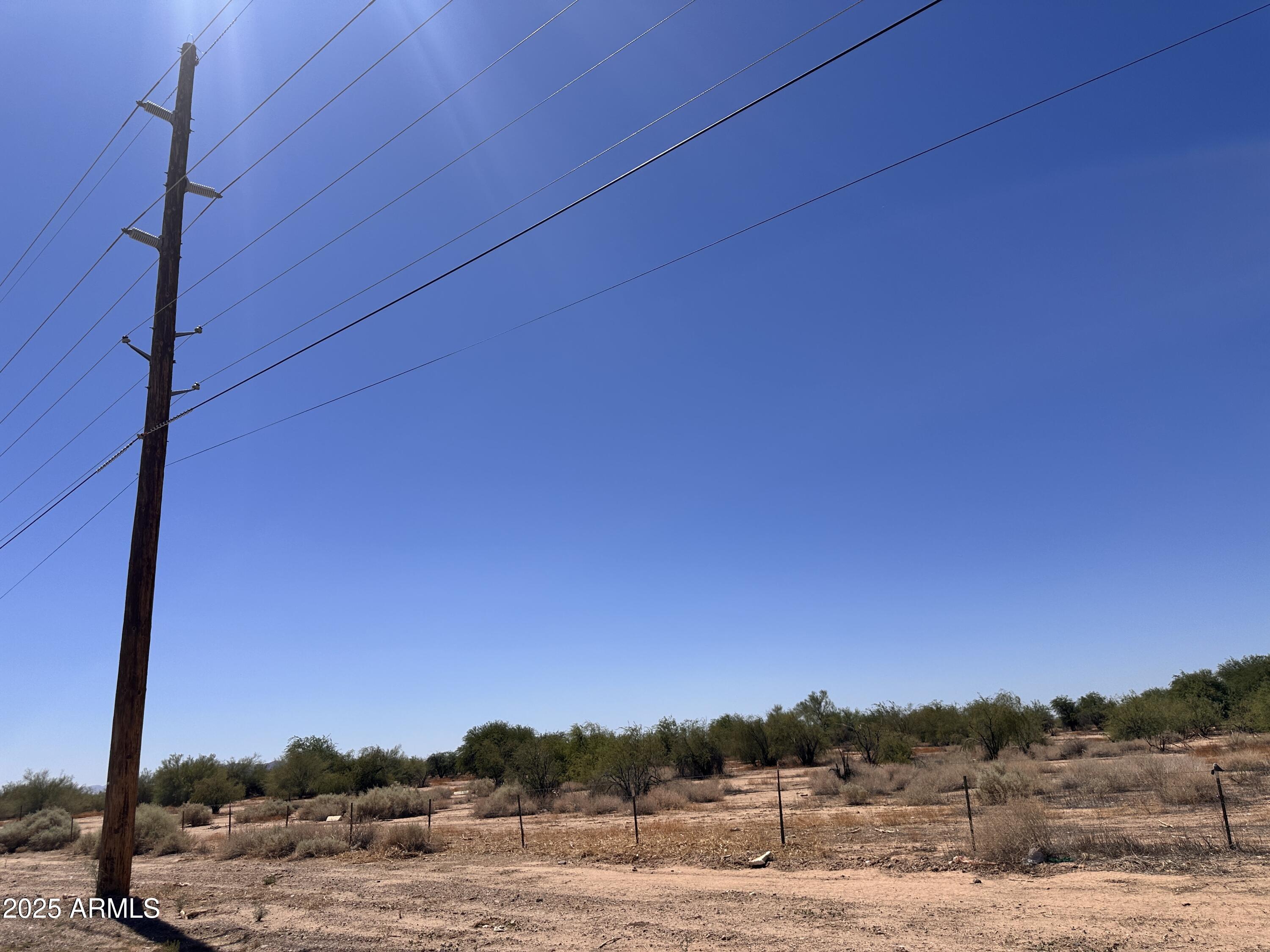 23431 W PETERS Road -