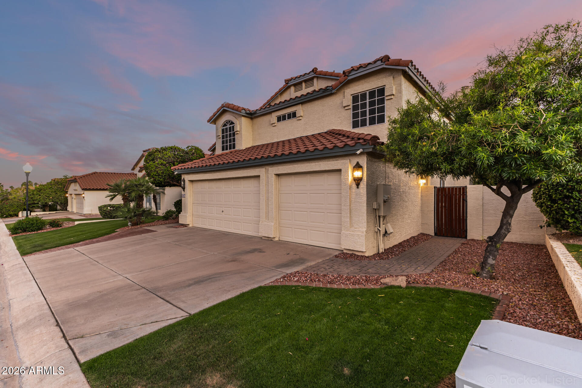 4627 E LA MIRADA Way