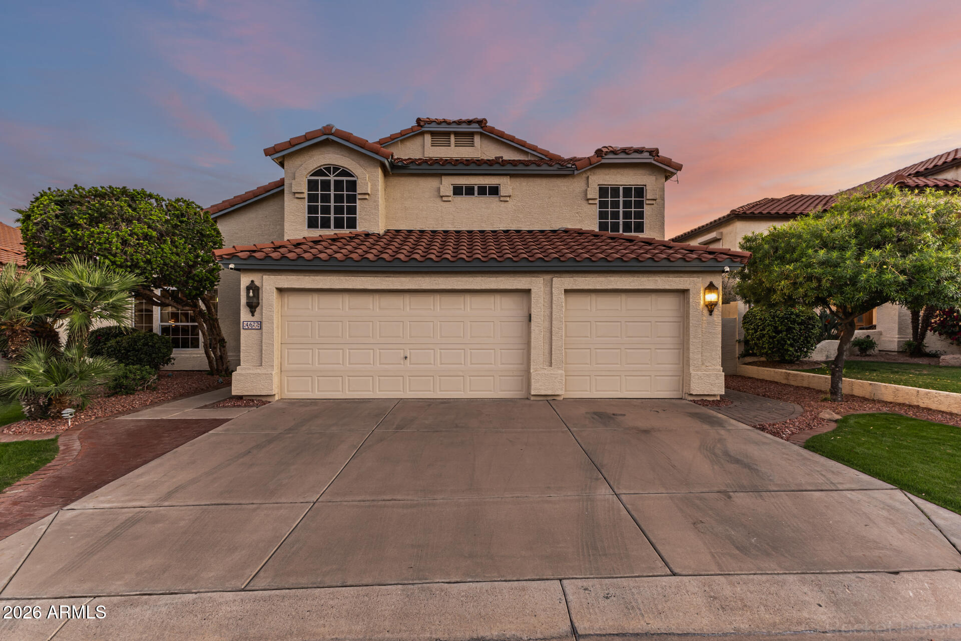 4627 E LA MIRADA Way