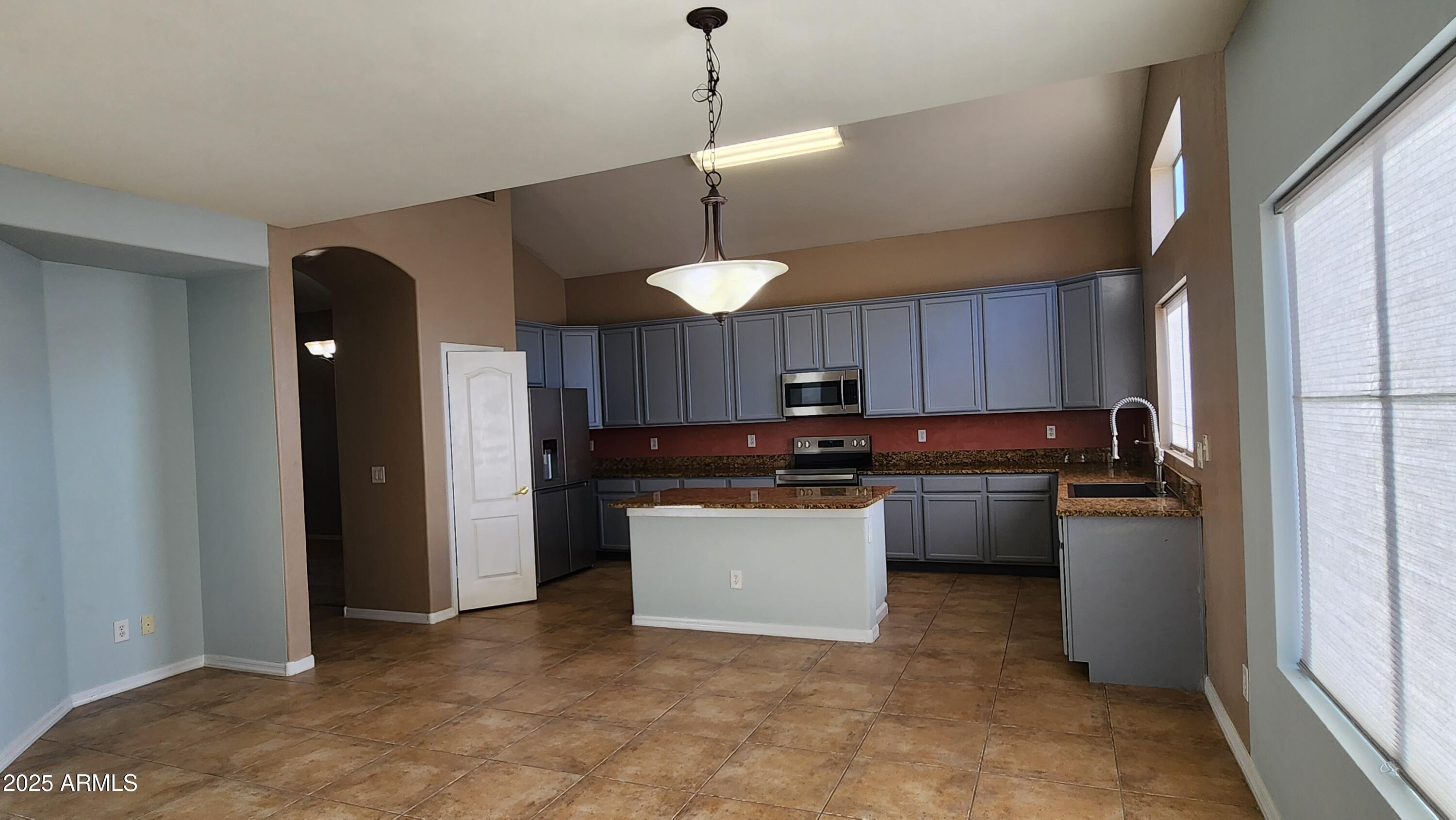 35915 W MARIN Avenue