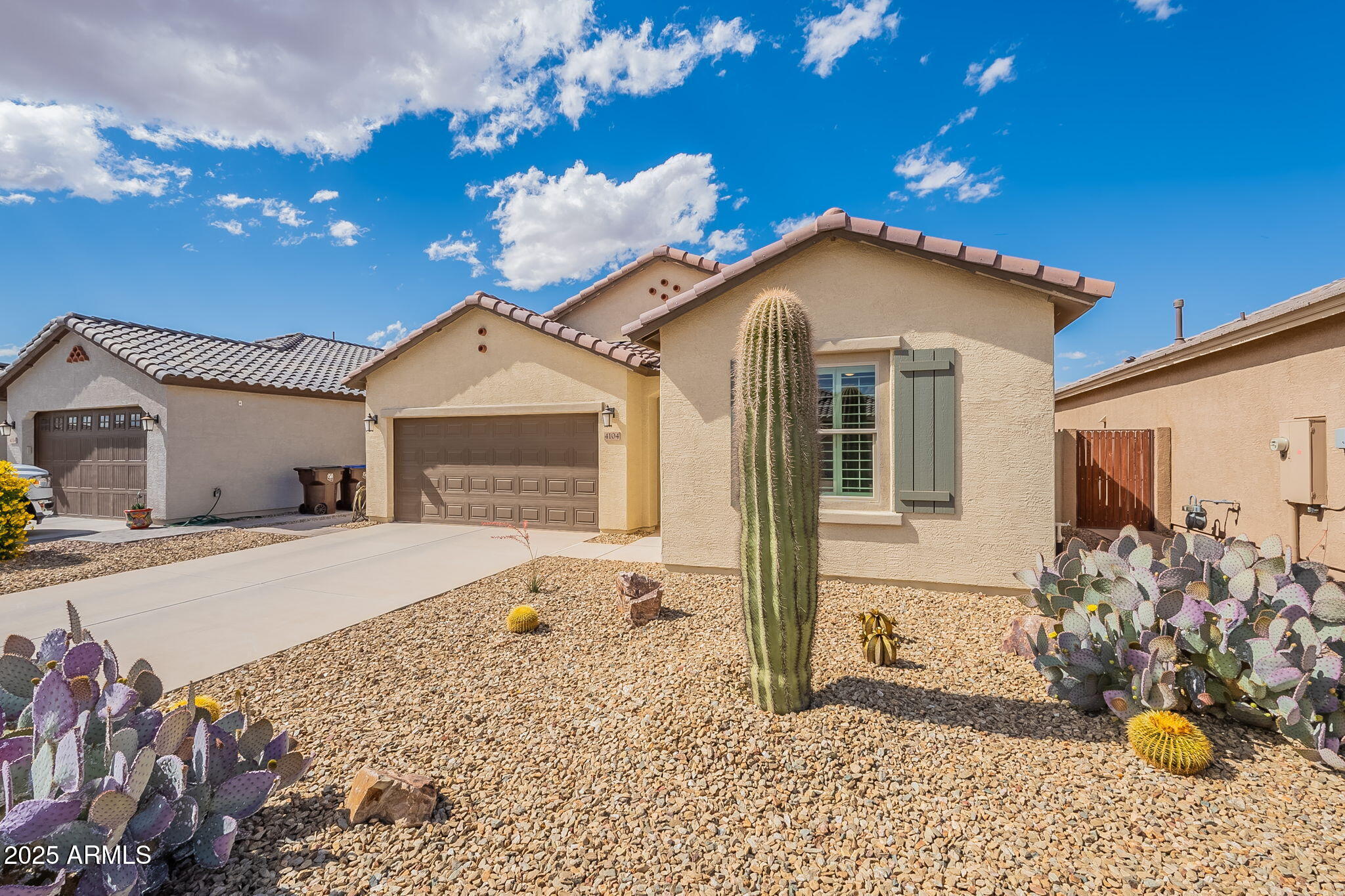 4104 W SPOTTED PONY Way