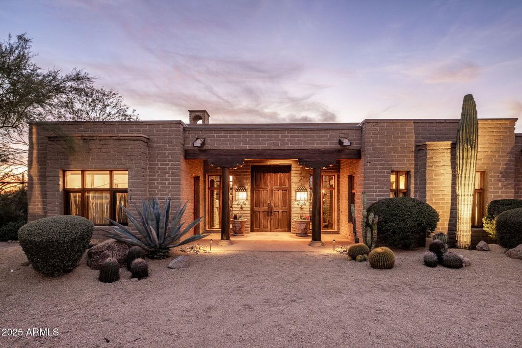 Photo of 30600 N Pima Road #37, Scottsdale, AZ 85266 (MLS # 6943407)