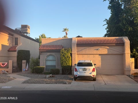 Property photo of 529 E Kristal Way, Phoenix, AZ 85024