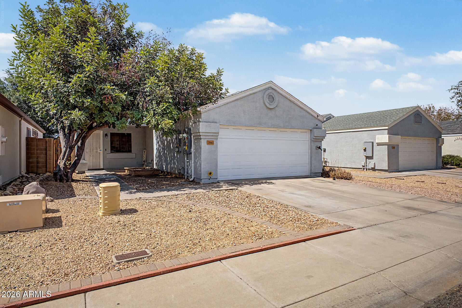 2863 W MURIEL Drive
