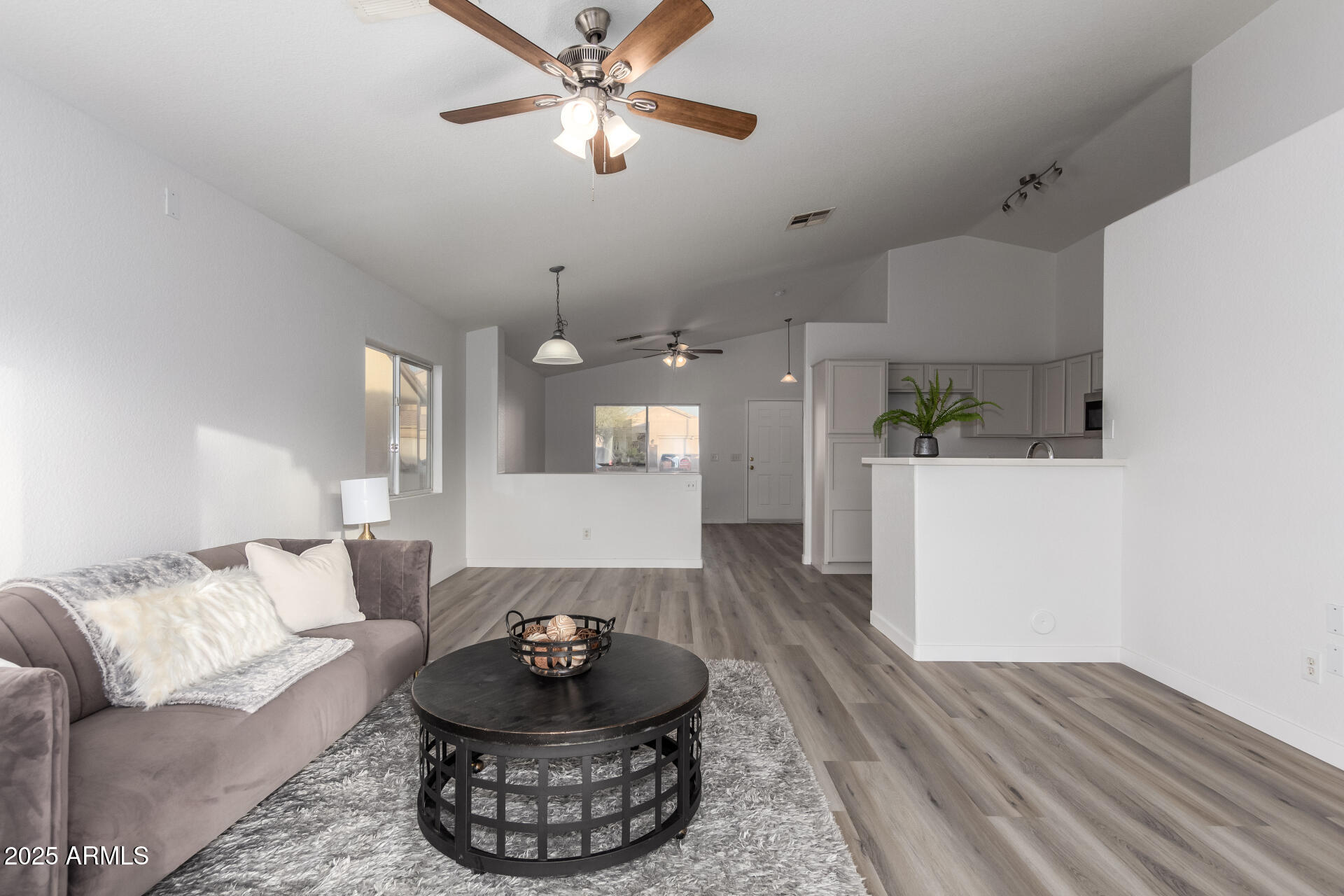 1952 N 103rd Drive