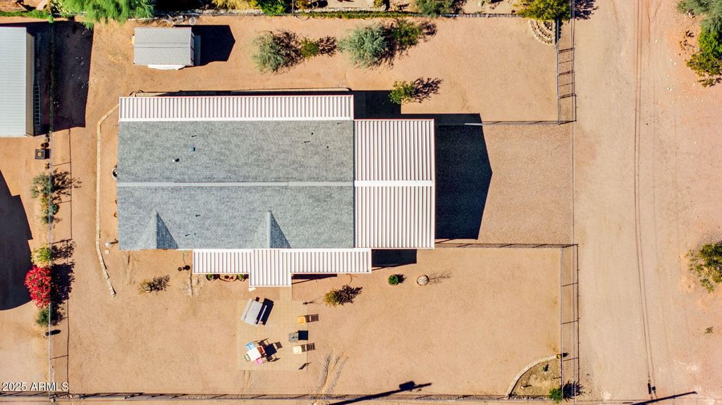 Photo of 126 S Hilton Road, Apache Junction, AZ 85119 (MLS # 6942837)