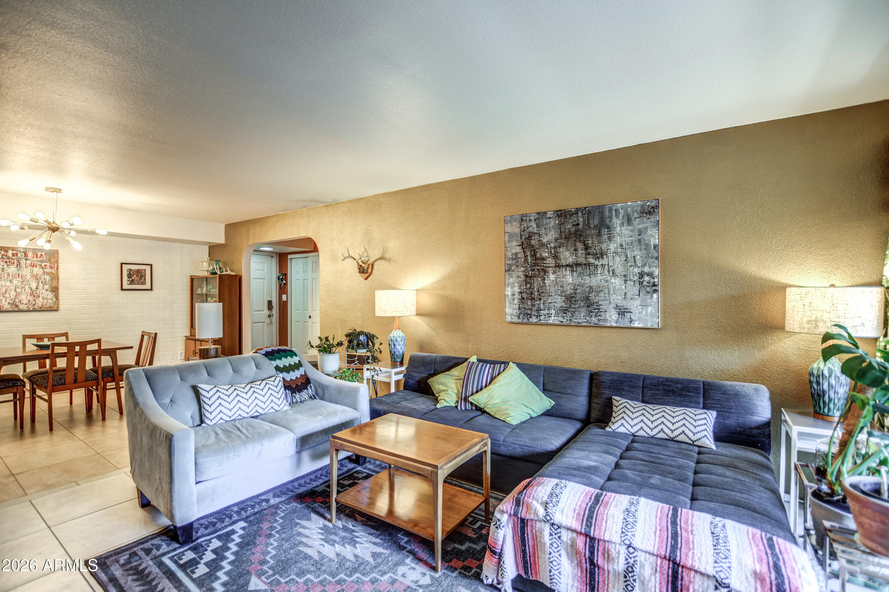 8500 E INDIAN SCHOOL Road 243