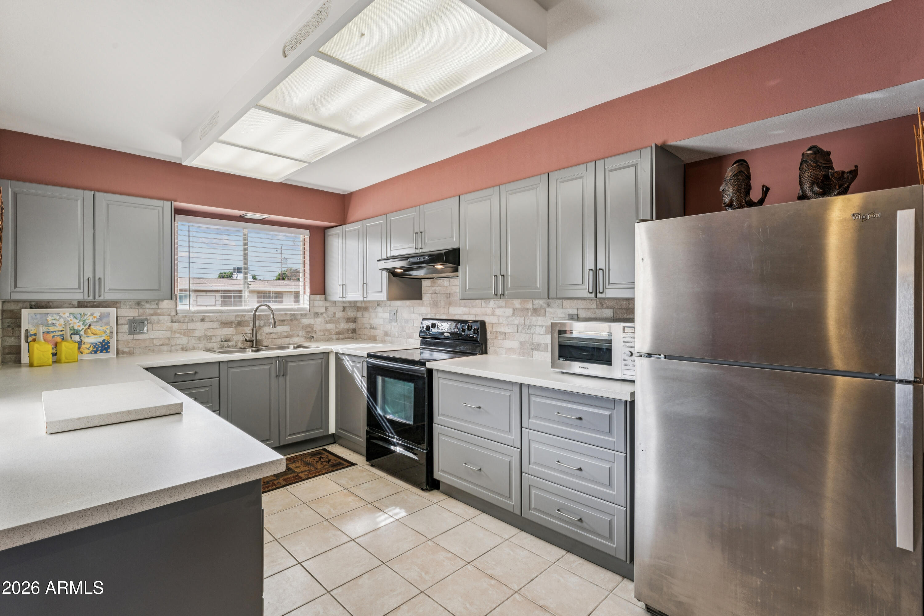 11012 W ABBOTT Avenue