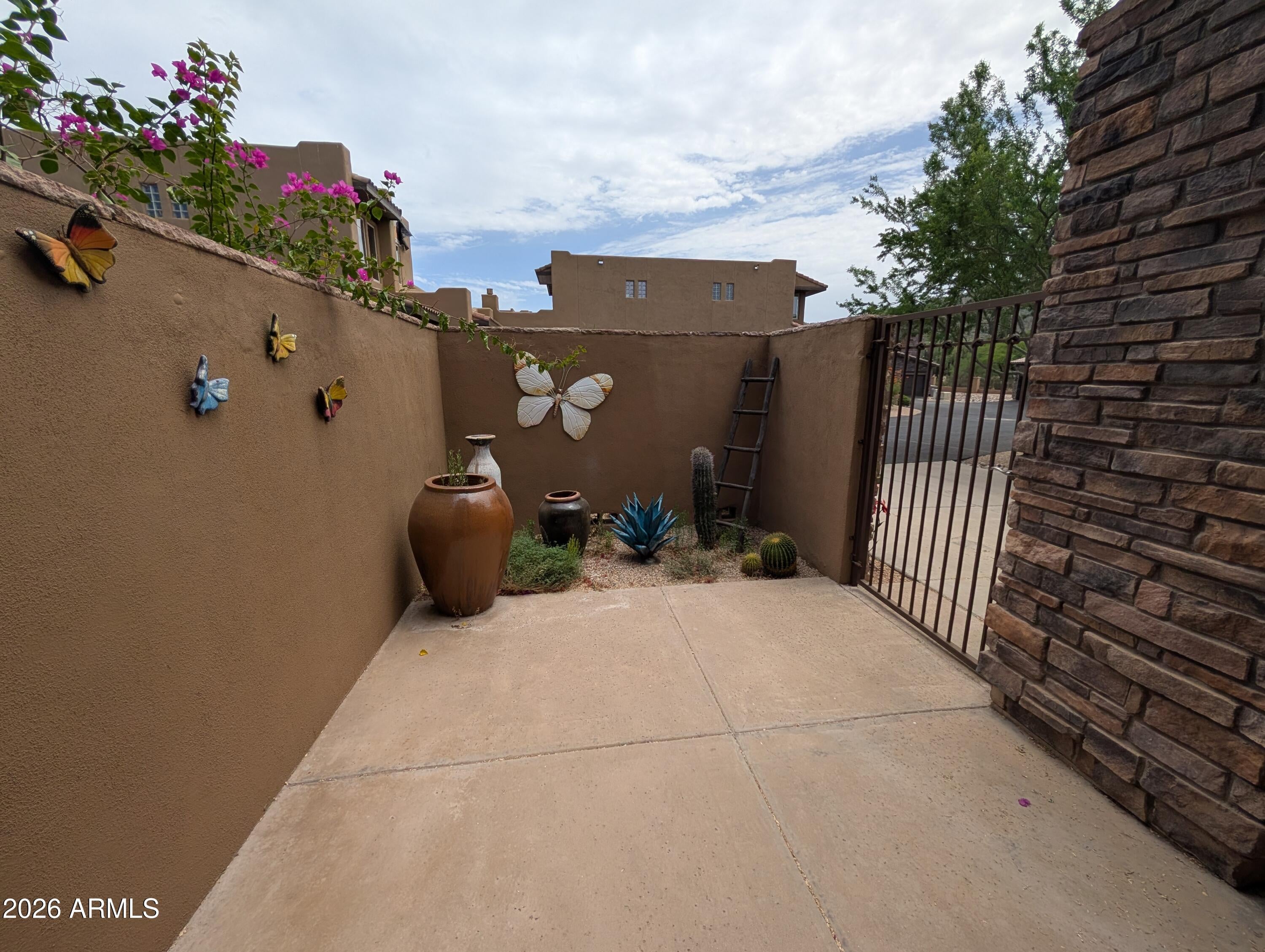 6145 E Cave Creek Road 102