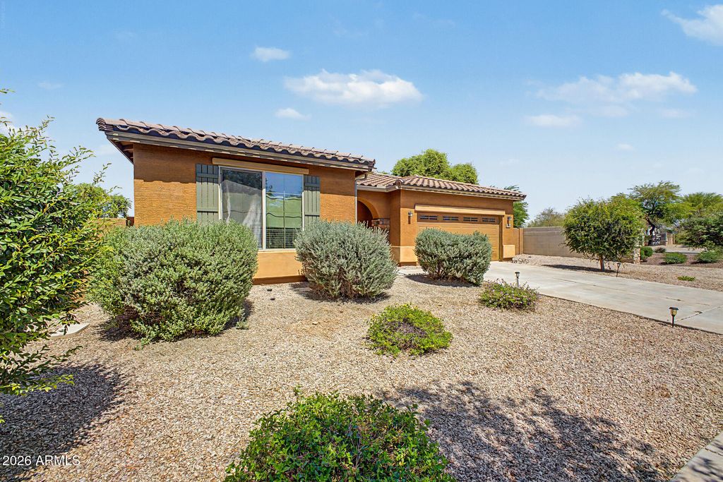 Photo of 7564 W Berridge Lane, Glendale, AZ 85303 (MLS # 7011167)