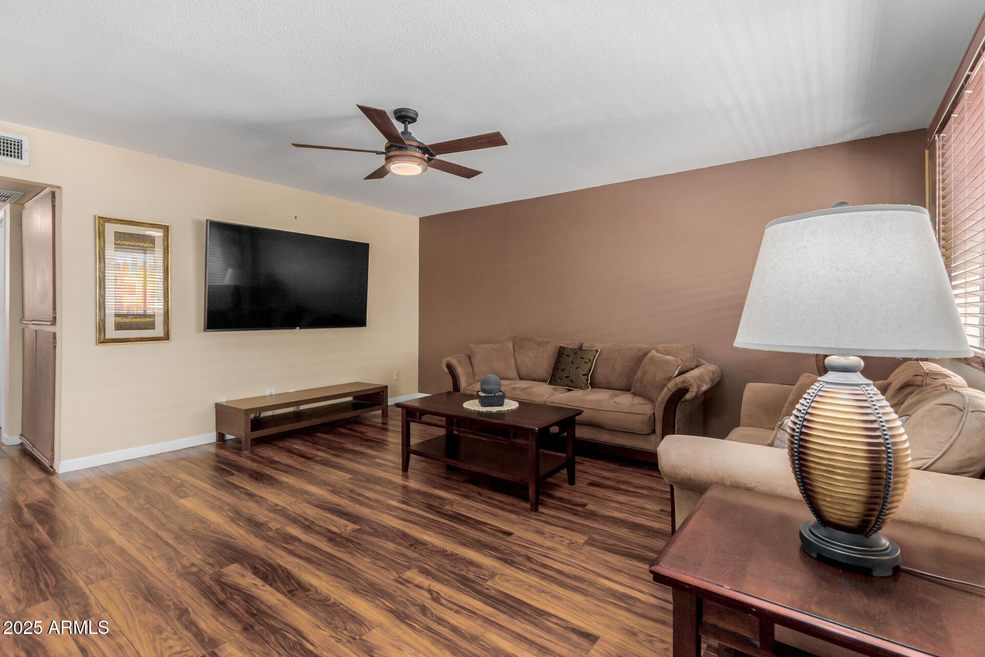 1133 N 84TH Place