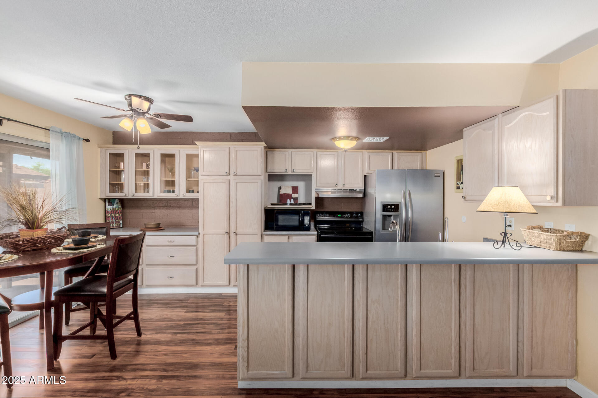1133 N 84TH Place