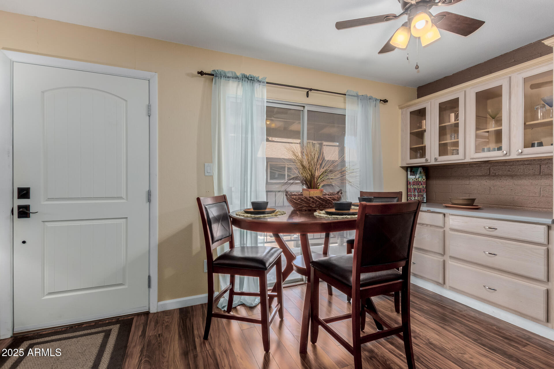 1133 N 84TH Place