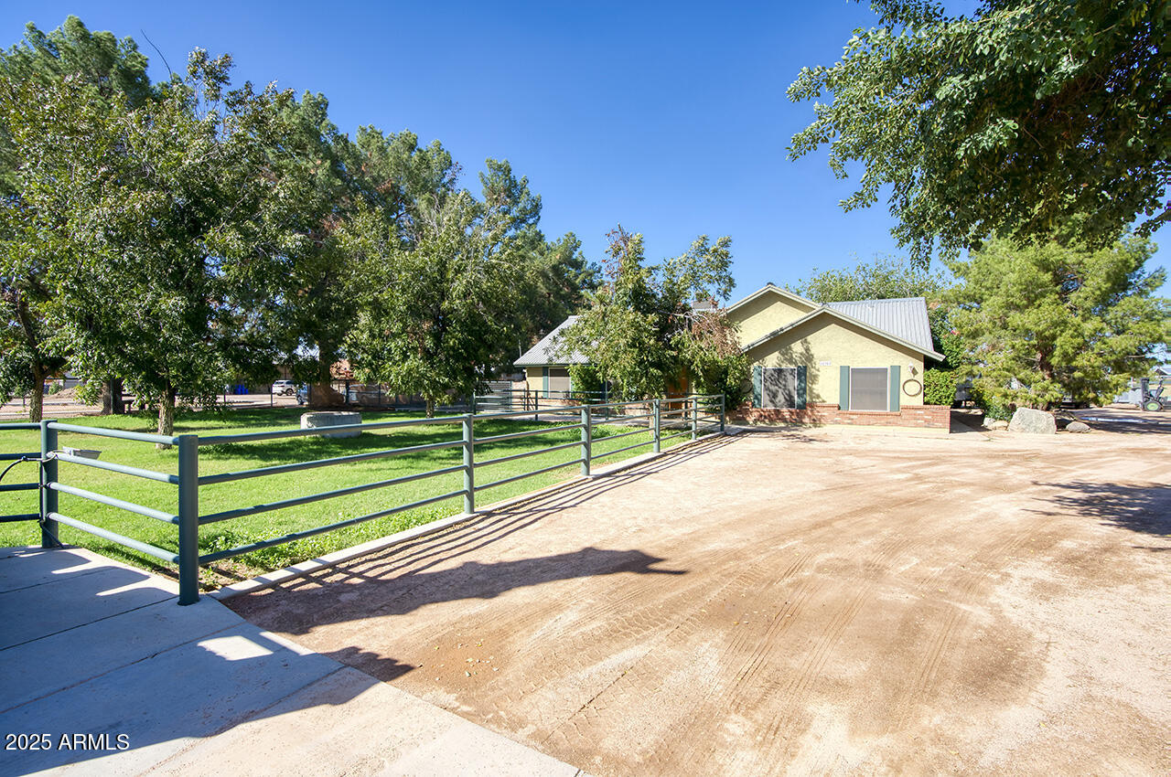 18950 E VIA DE PALMAS --