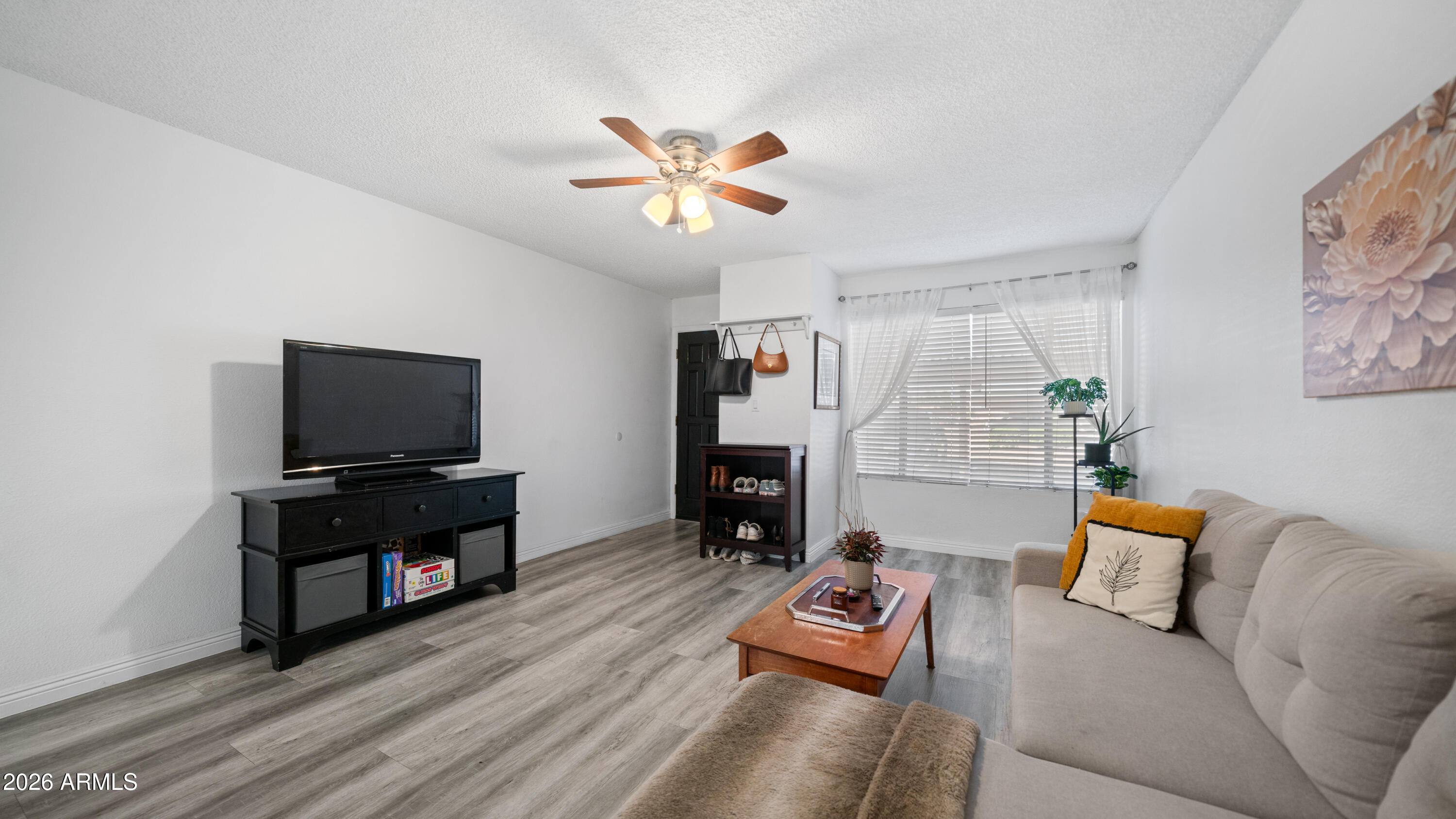 1927 E HAMPTON Avenue 115