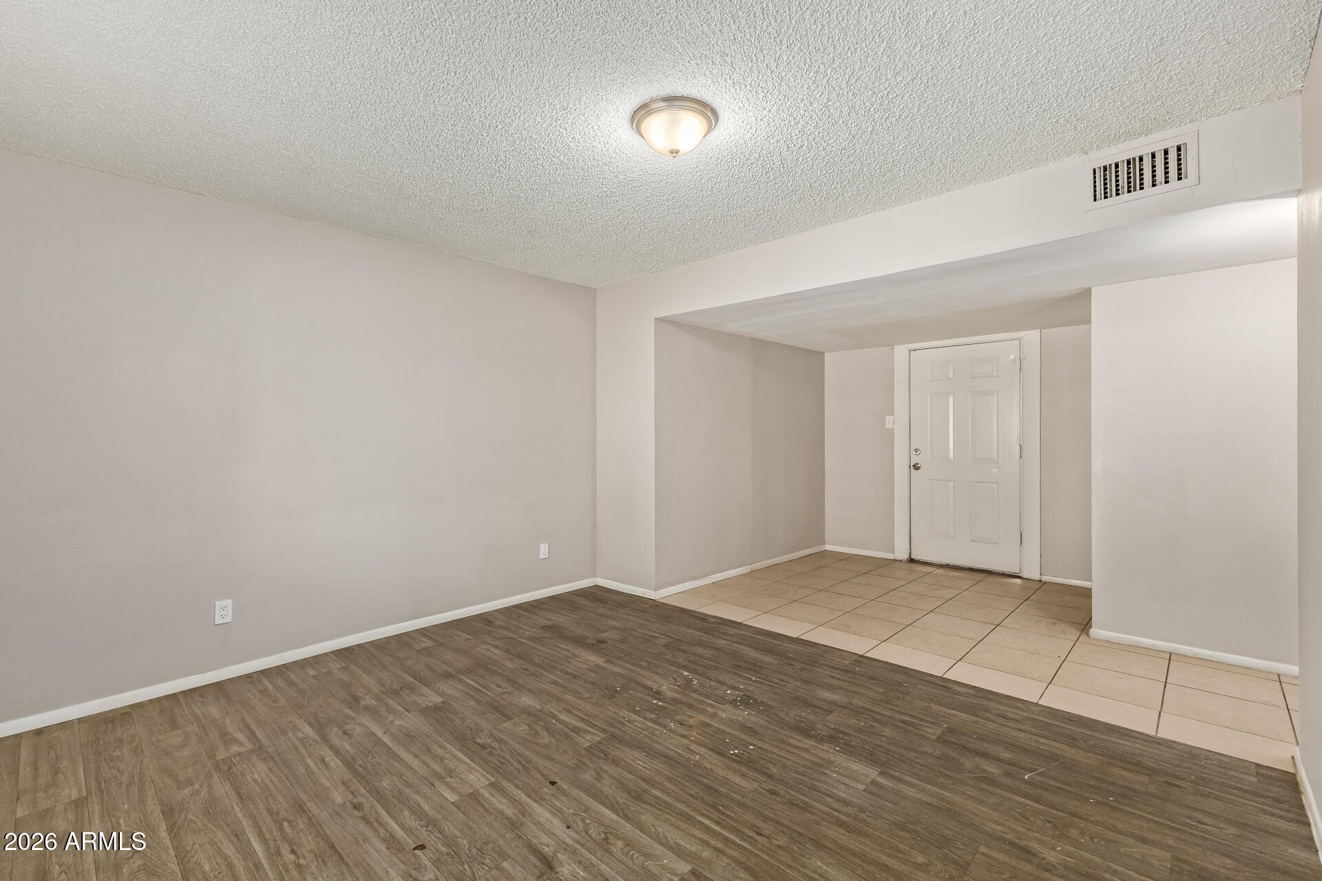 6124 W OREGON Avenue